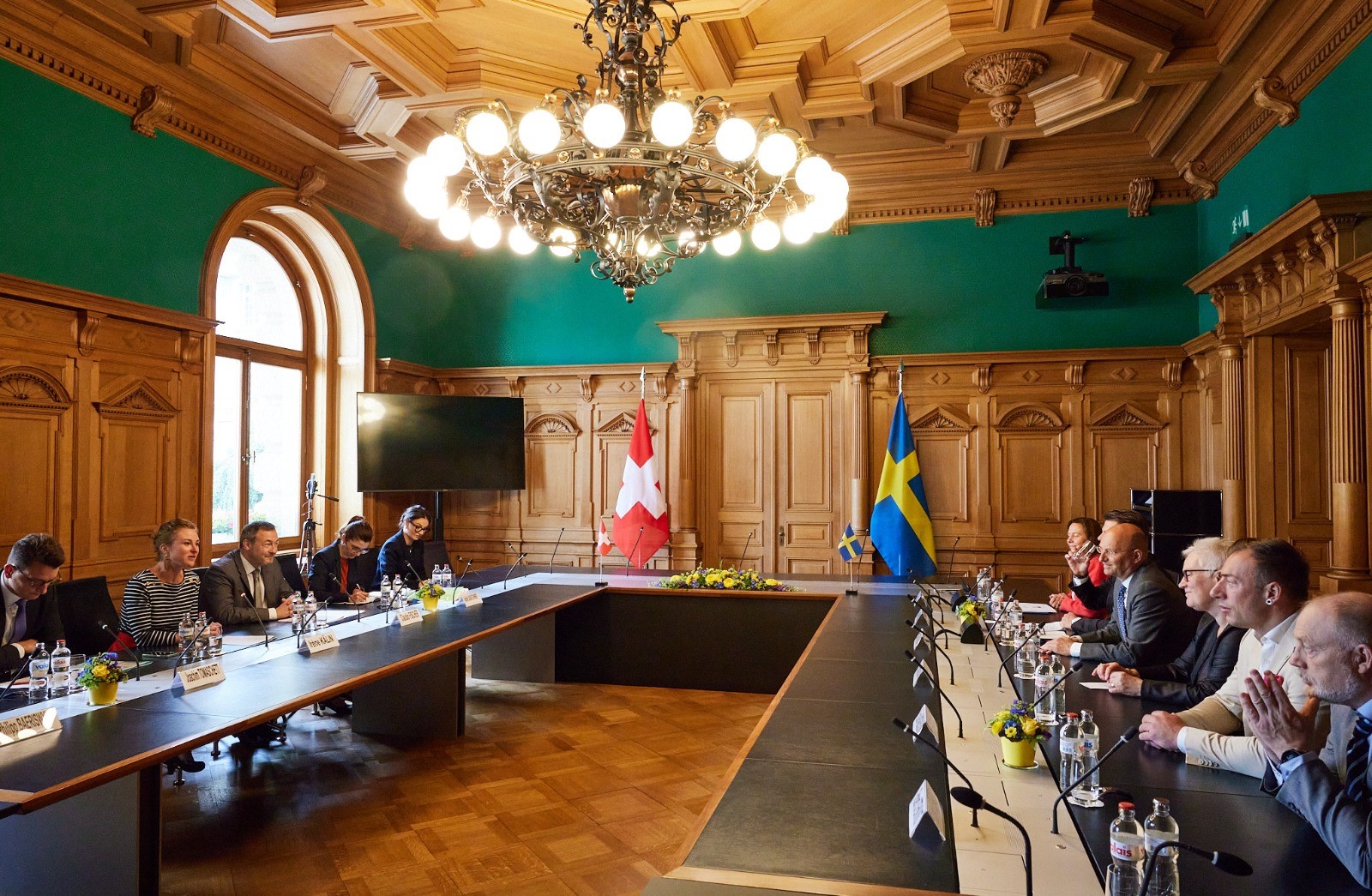 National Council President Irène Kälin and Deputy First Speaker of the Swedish parliament Åsa Lindestam at their official meeting