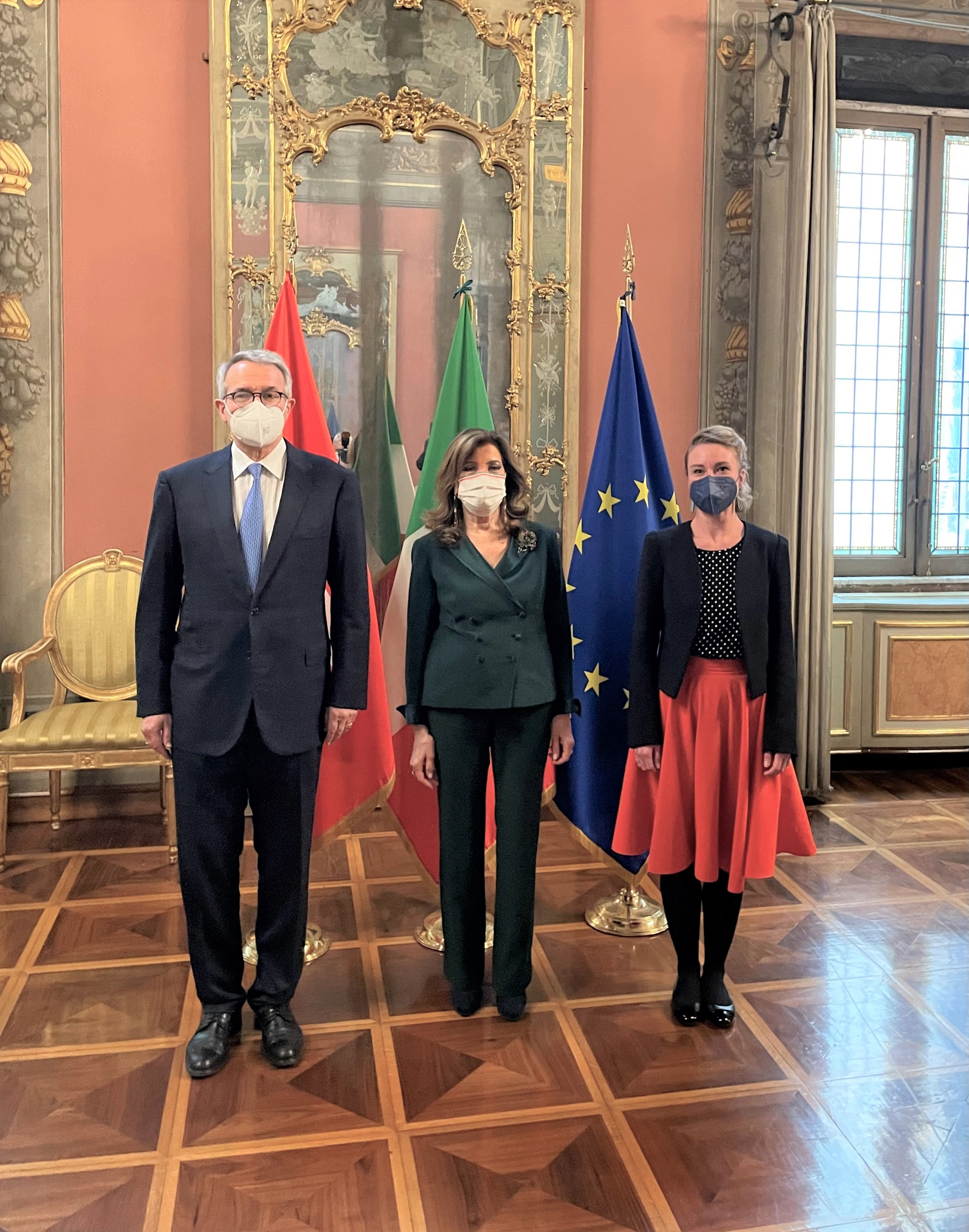 À Rome, la présidente du Conseil national, Irène Kälin, et le président du Conseil des États, Thomas Hefti, ont été reçus par la présidente du Sénat de la République, Maria Elisabetta Alberti Casellati.