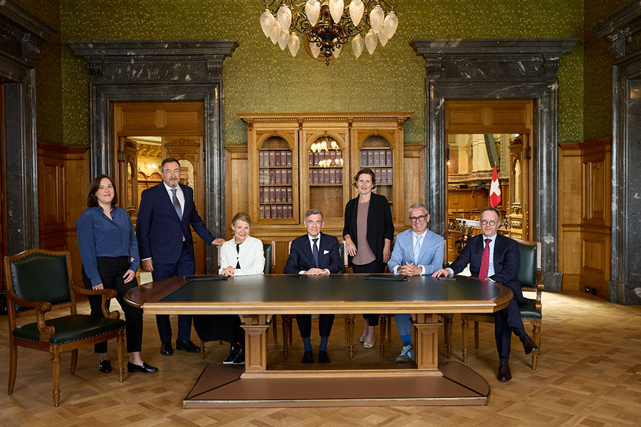 La direcziuns dals Servetschs dal Parlament